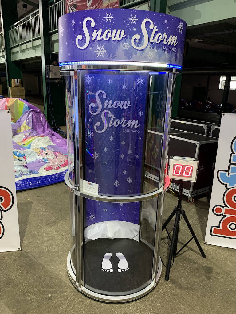 ball grabber snow storm game