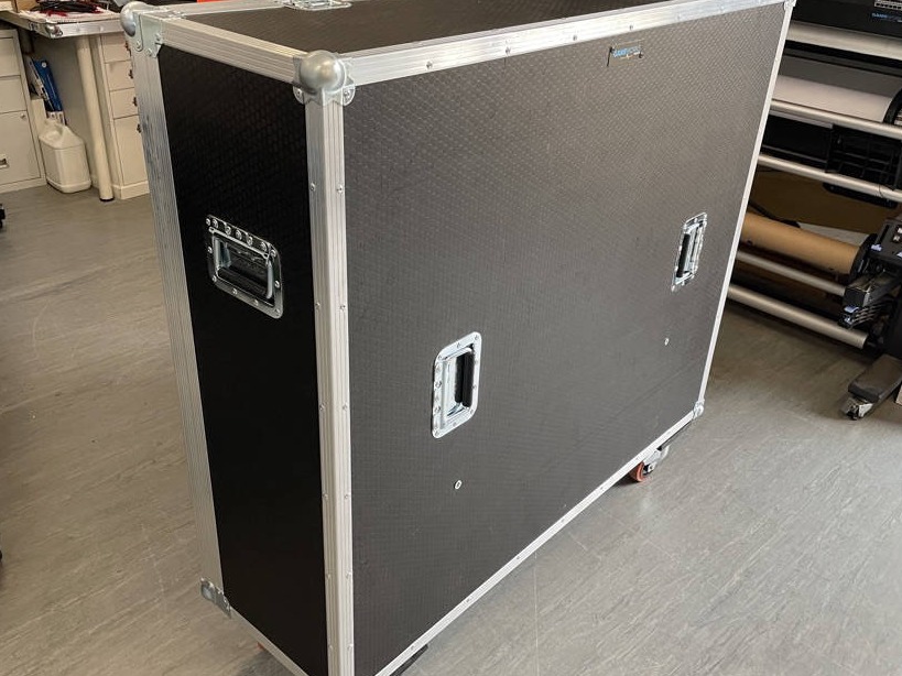 Fully flight cased roll and bowl lite system