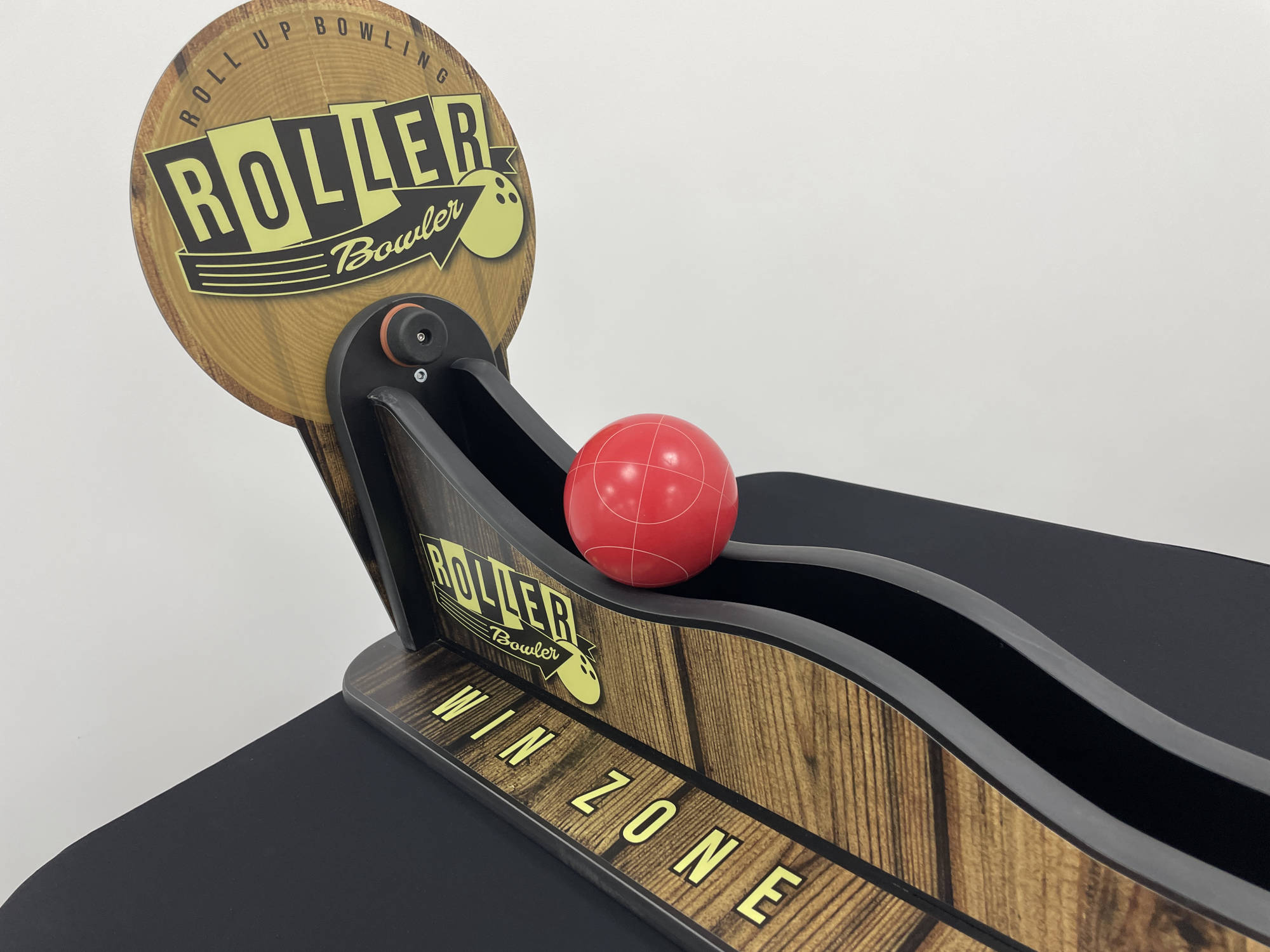 Themed bowler roller games