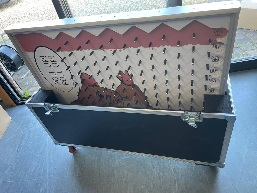 Road ready plinko flight case