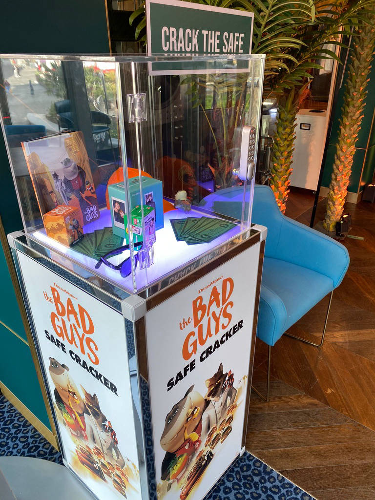 branded safe cracker games