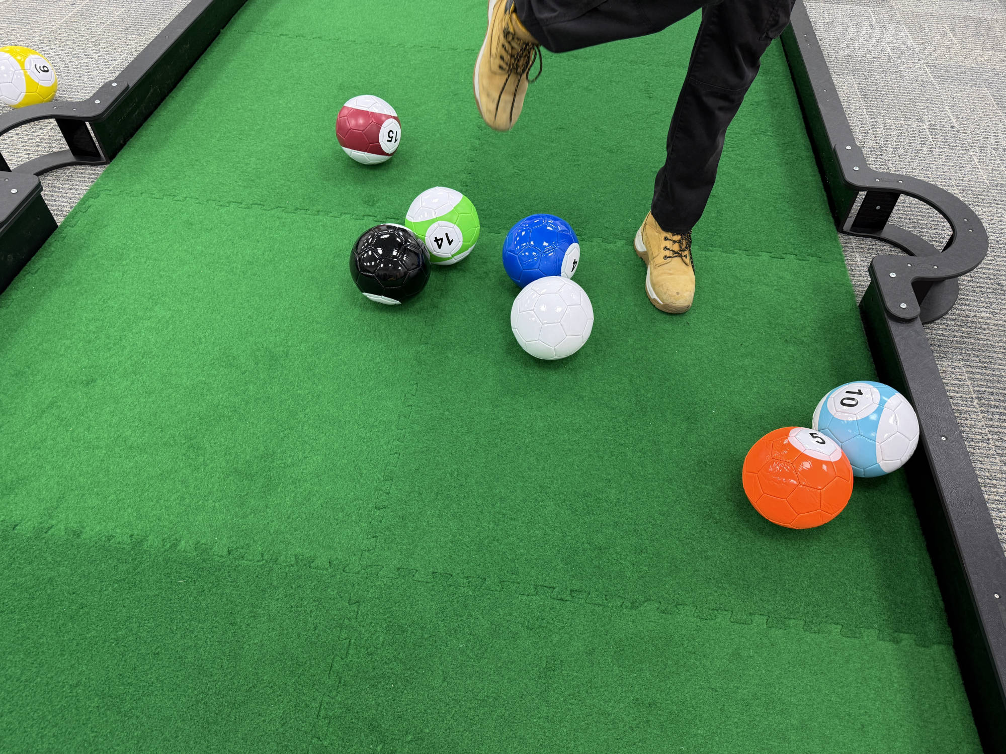 hire foot pool