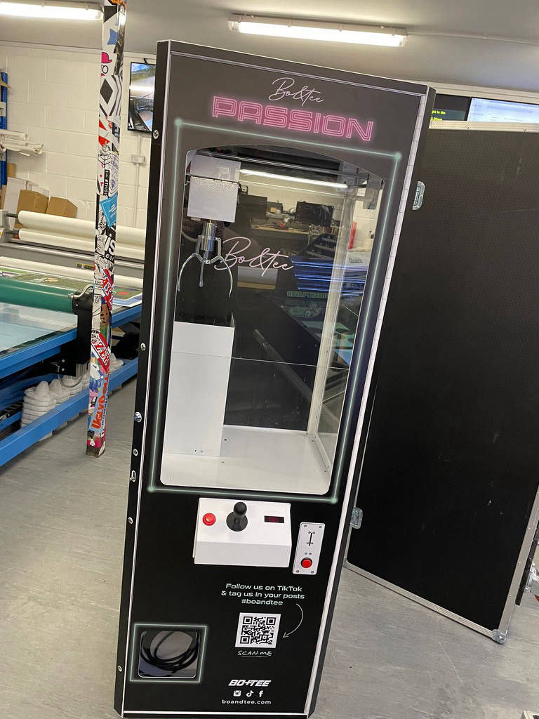 arcade prize crane