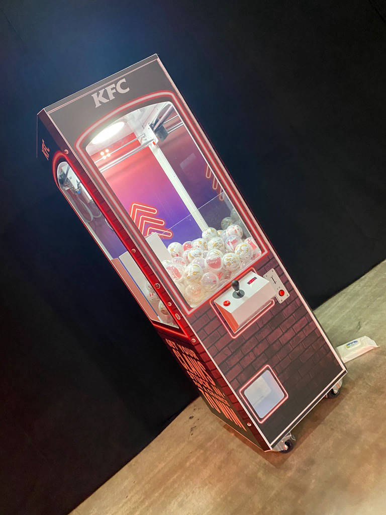 Custom arcade crane claw machines