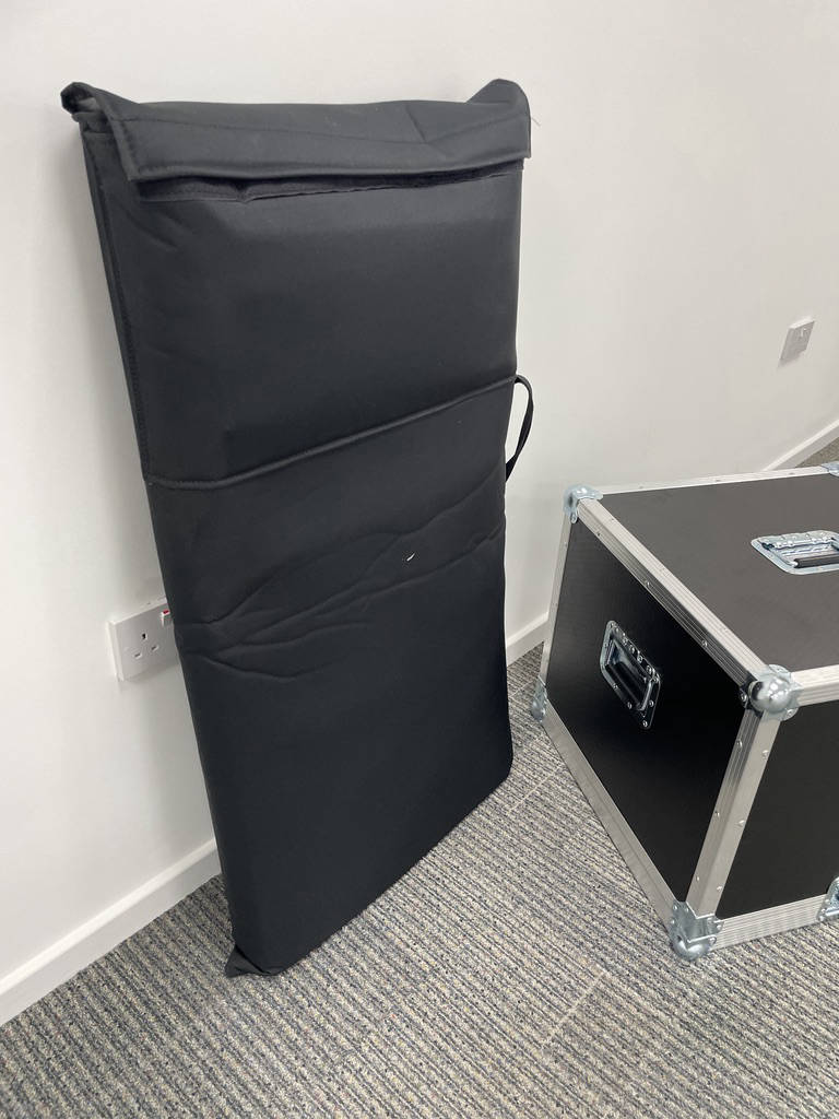 Safe cracker podium bag and flight case